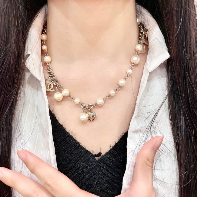 Chanel necklace CE81977