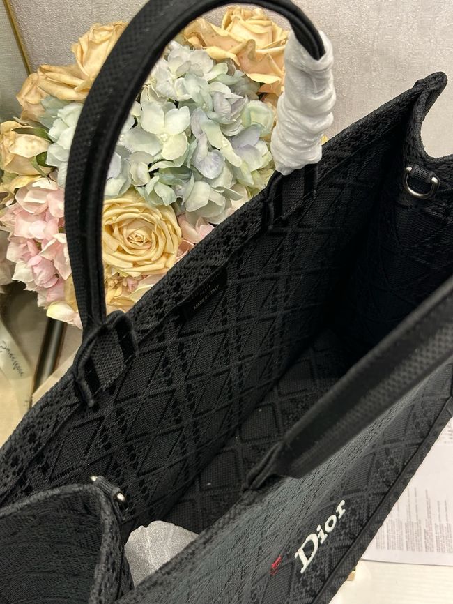 Large Dior Book Tote Book Cover Embroidery TSH295-1