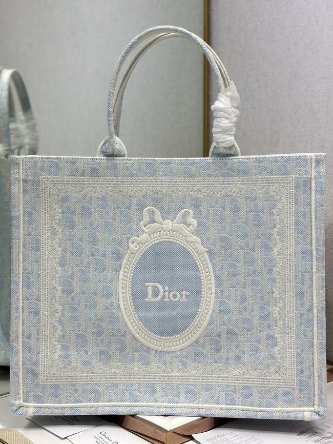 Large Dior Book Tote Book Cover Embroidery TSH295-3