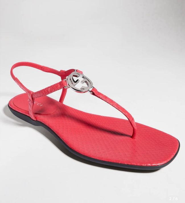Gucci Womens thong sandal 874699-3