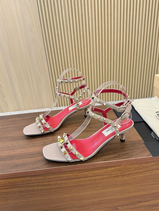 Valentino ROCKSTUD lambskin 65075-5