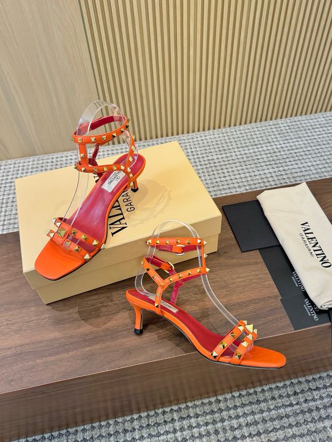 Valentino ROCKSTUD lambskin 65075-7