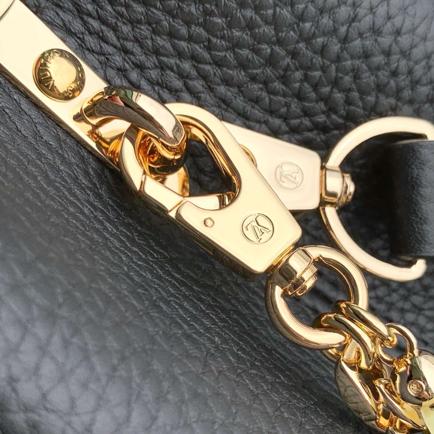 Louis Vuitton Capucines East West Mini M29443 black Louis Vuitton Capucines East West Mini M29443 black