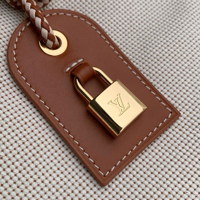 Louis Vuitton Capucines GM M28439 camel
