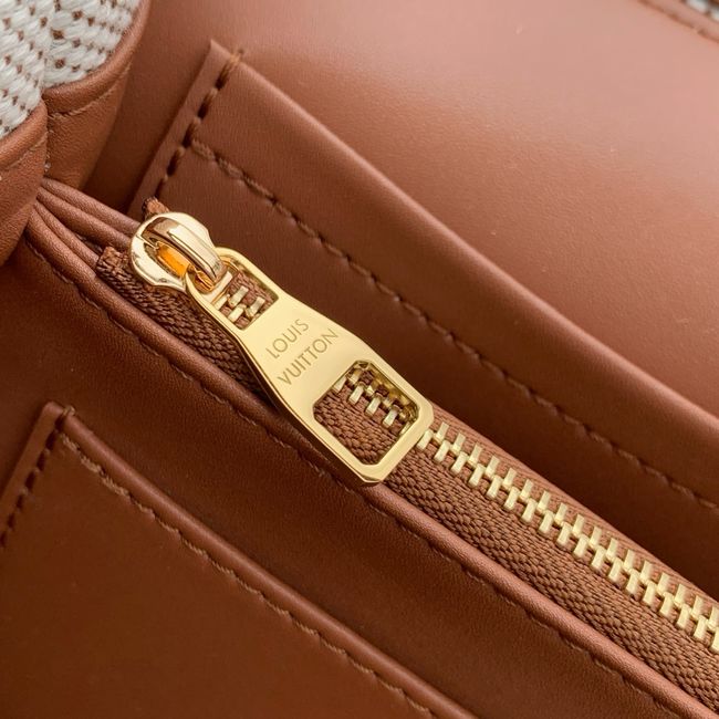 Louis Vuitton Capucines GM M28439 camel