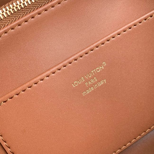 Louis Vuitton Capucines MM M28438 camel