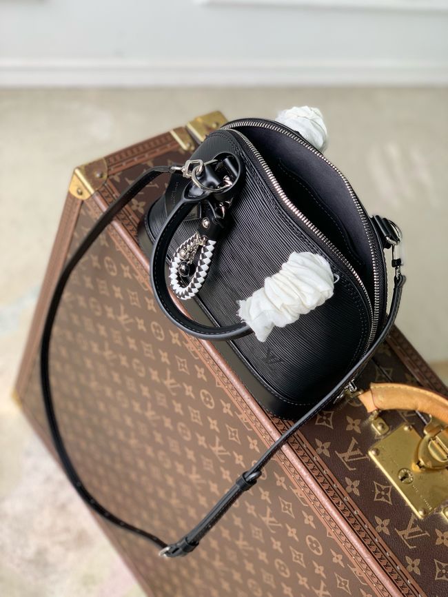 Louis Vuitton Alma BB M29125 black