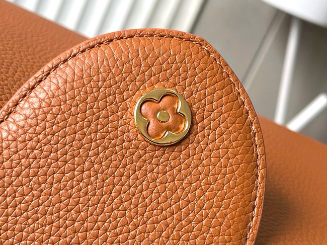 Louis Vuitton Capucines MM M29498 camel