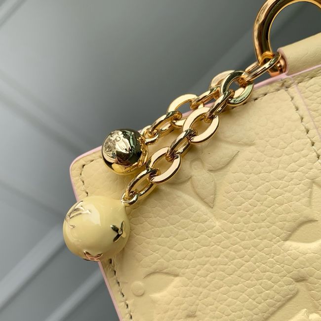 Louis Vuitton Charms Card Holder M28994 Banana Louis Vuitton Charms Card Holder M28994 Banana