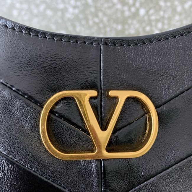 VALENTINO VLOGO calfskin Shoulder Bag 0073 black