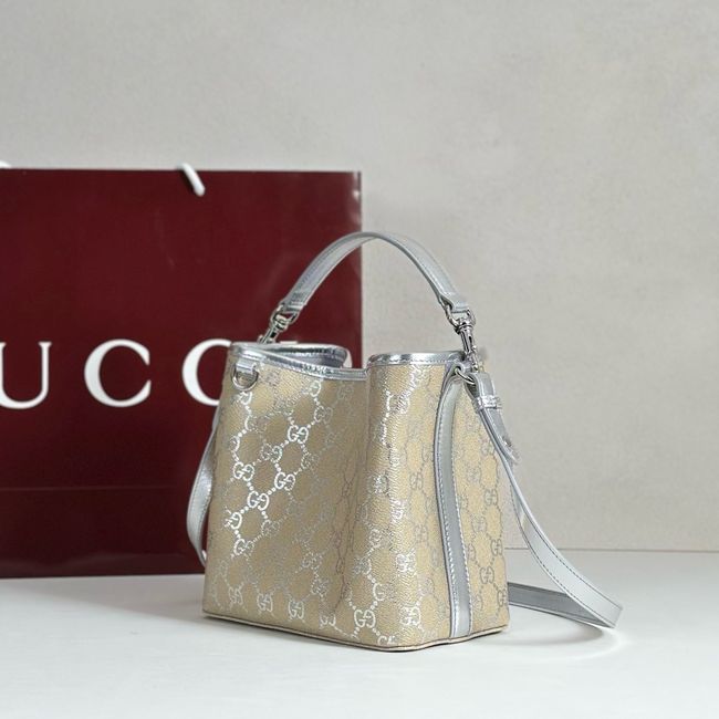 Gucci GG Emblem medium bucket bag 815103 silver