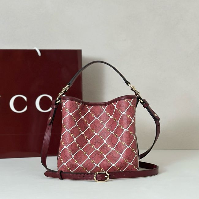 Gucci GG Emblem small bucket bag fabric 815118 red