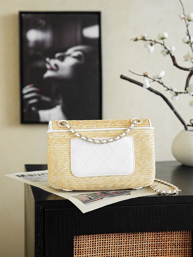CHANEL Small Flapbag Braided Straw AS6017 white