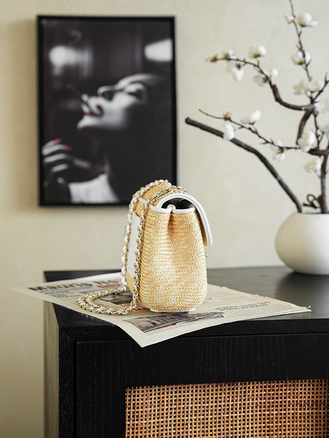 CHANEL Small Flapbag Braided Straw AS6017 white