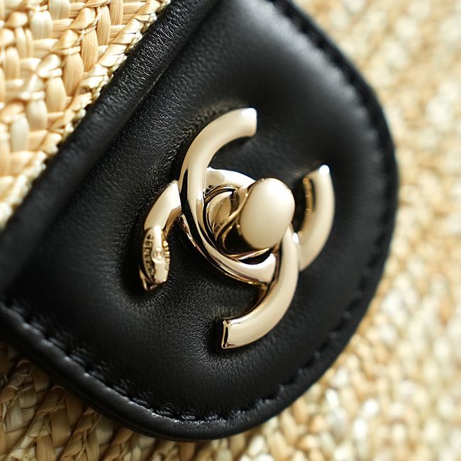 CHANEL medium Flapbag Braided Straw 66992 black