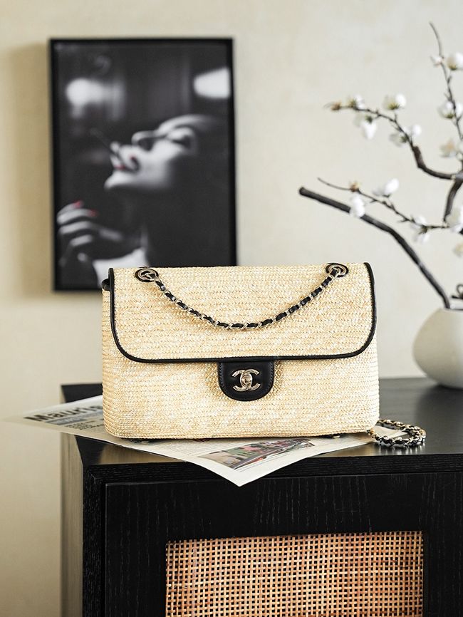 CHANEL medium Flapbag Braided Straw 66992 black