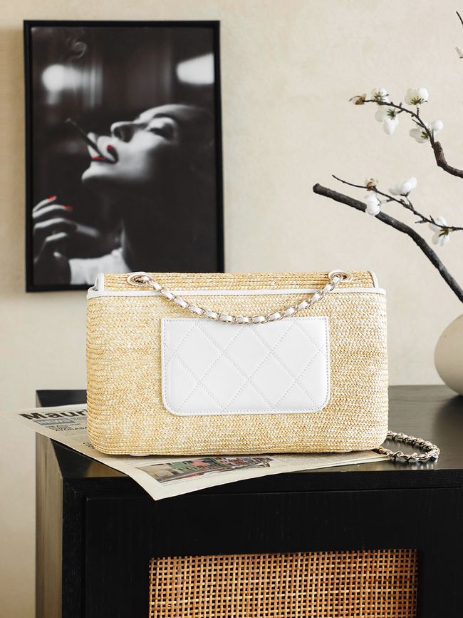 CHANEL medium Flapbag Braided Straw 66992 white