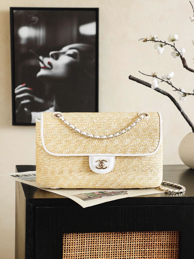 CHANEL medium Flapbag Braided Straw 66992 white