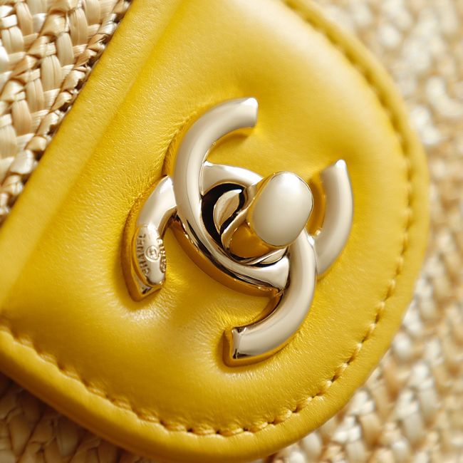 CHANEL medium Flapbag Braided Straw 66992 yellow