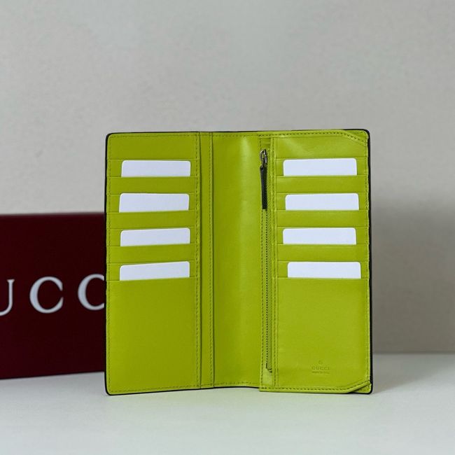 Gucci GG Emblem wallet 818955-4
