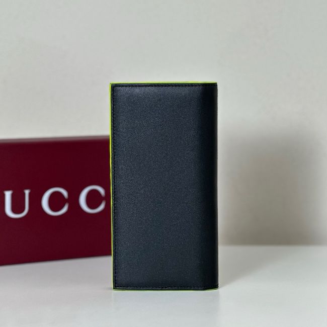 Gucci GG Emblem wallet 818955-6