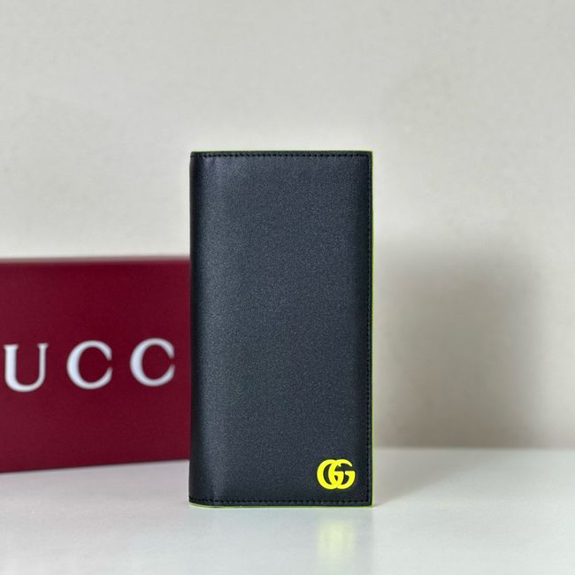 Gucci GG Emblem wallet 818955-6
