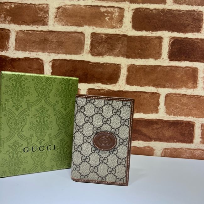Gucci interior GG passport case 795229-2