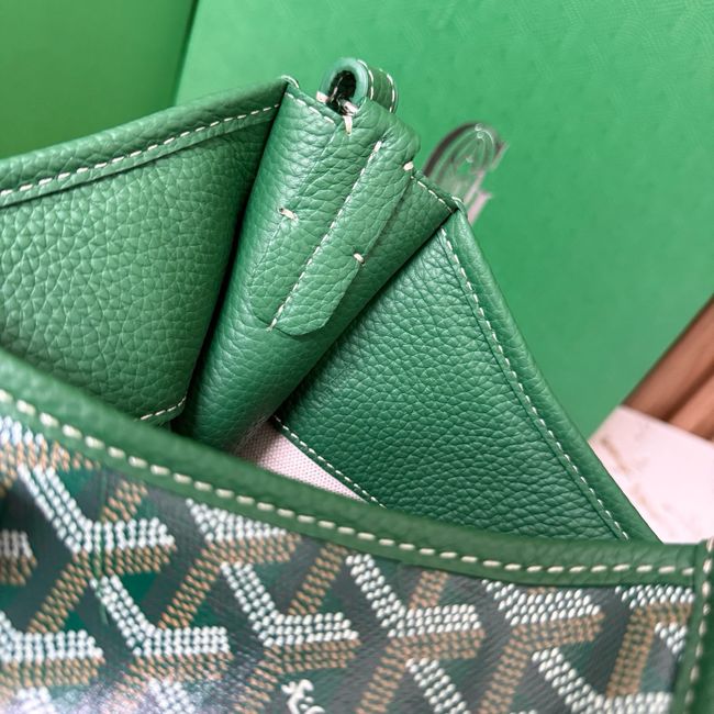 Goyard Musette crossbody bag CG08P green