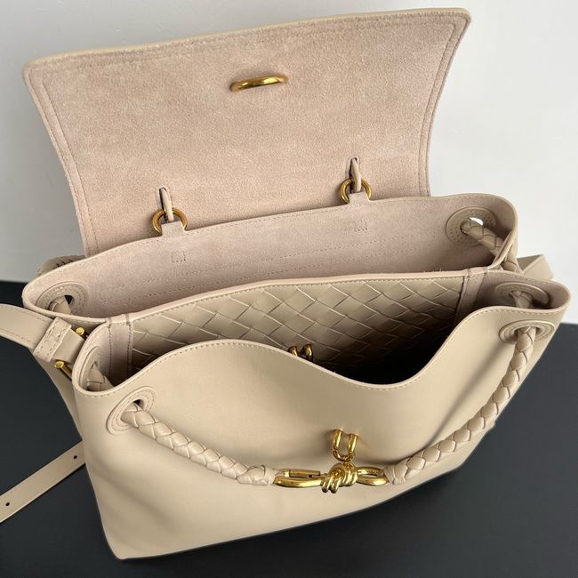 Bottega Veneta Medium Andiamo 09555 Brass finish