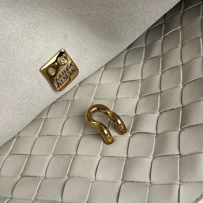 Bottega Veneta Medium Andiamo 09555 Sea salt