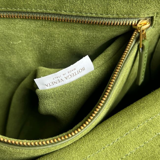 Bottega Veneta Medium Andiamo 09555  green