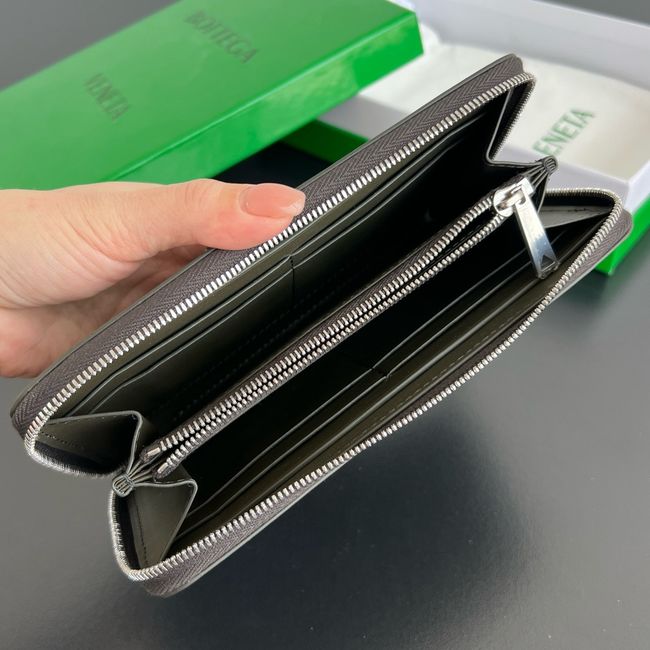 Bottega Veneta Woven Mycelium Zip-Around Wallet A003AD DARK GREEN