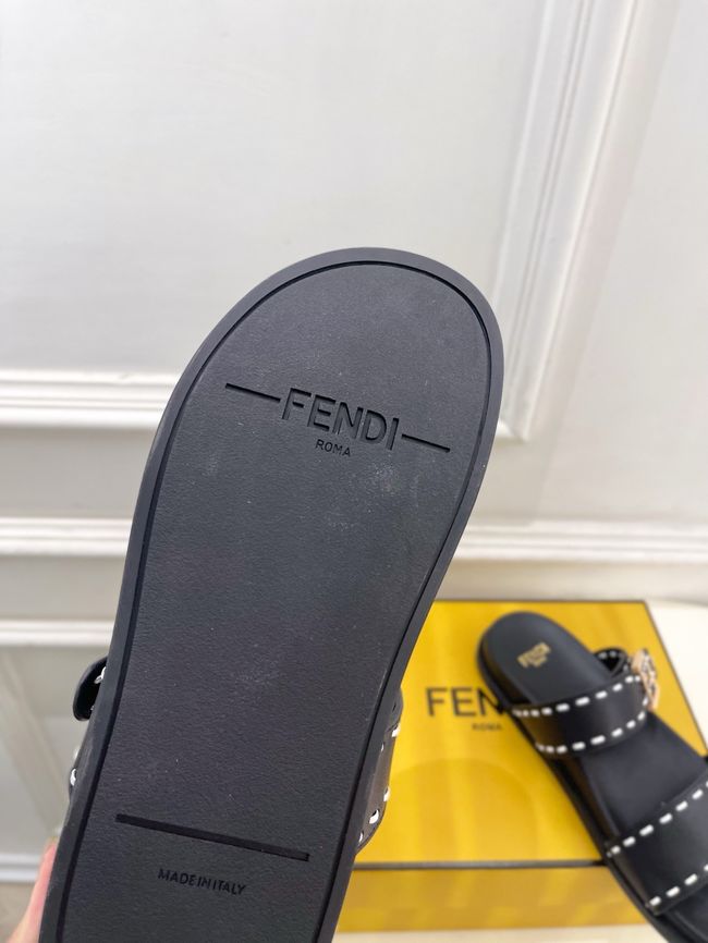 Fendi Womens slide sandal 65093-1