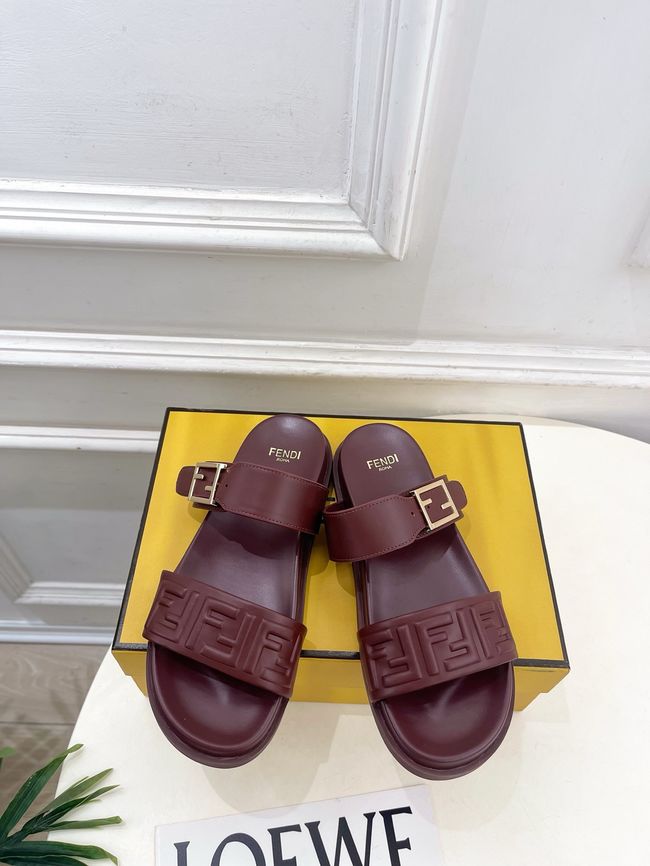Fendi Womens slide sandal 65094-3