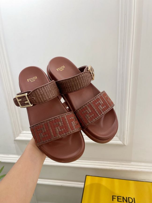 Fendi Womens slide sandal 65094-4