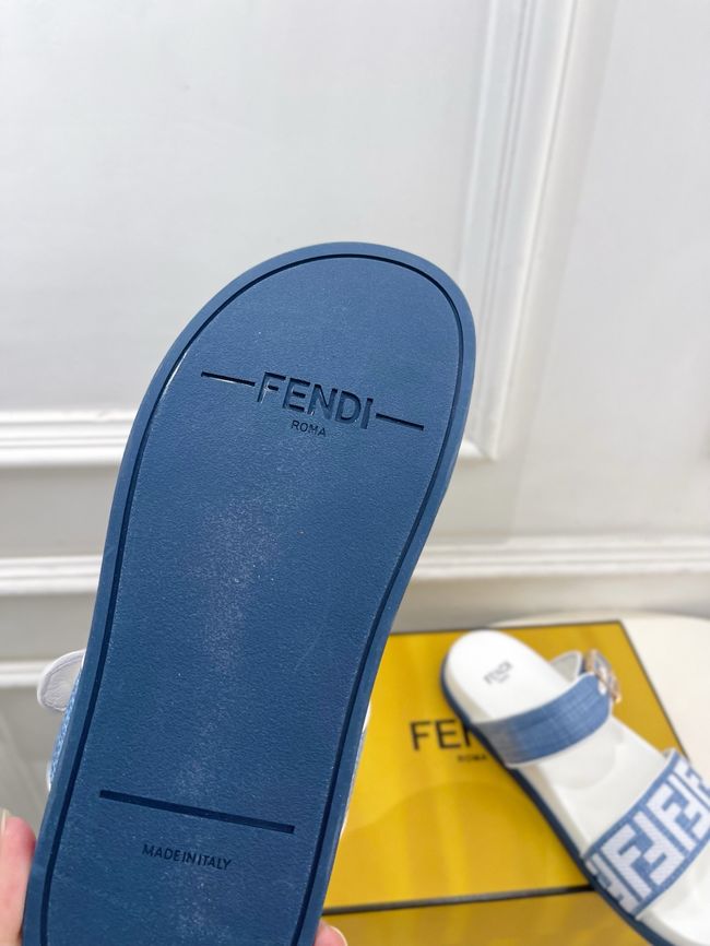 Fendi Womens slide sandal 65094-7