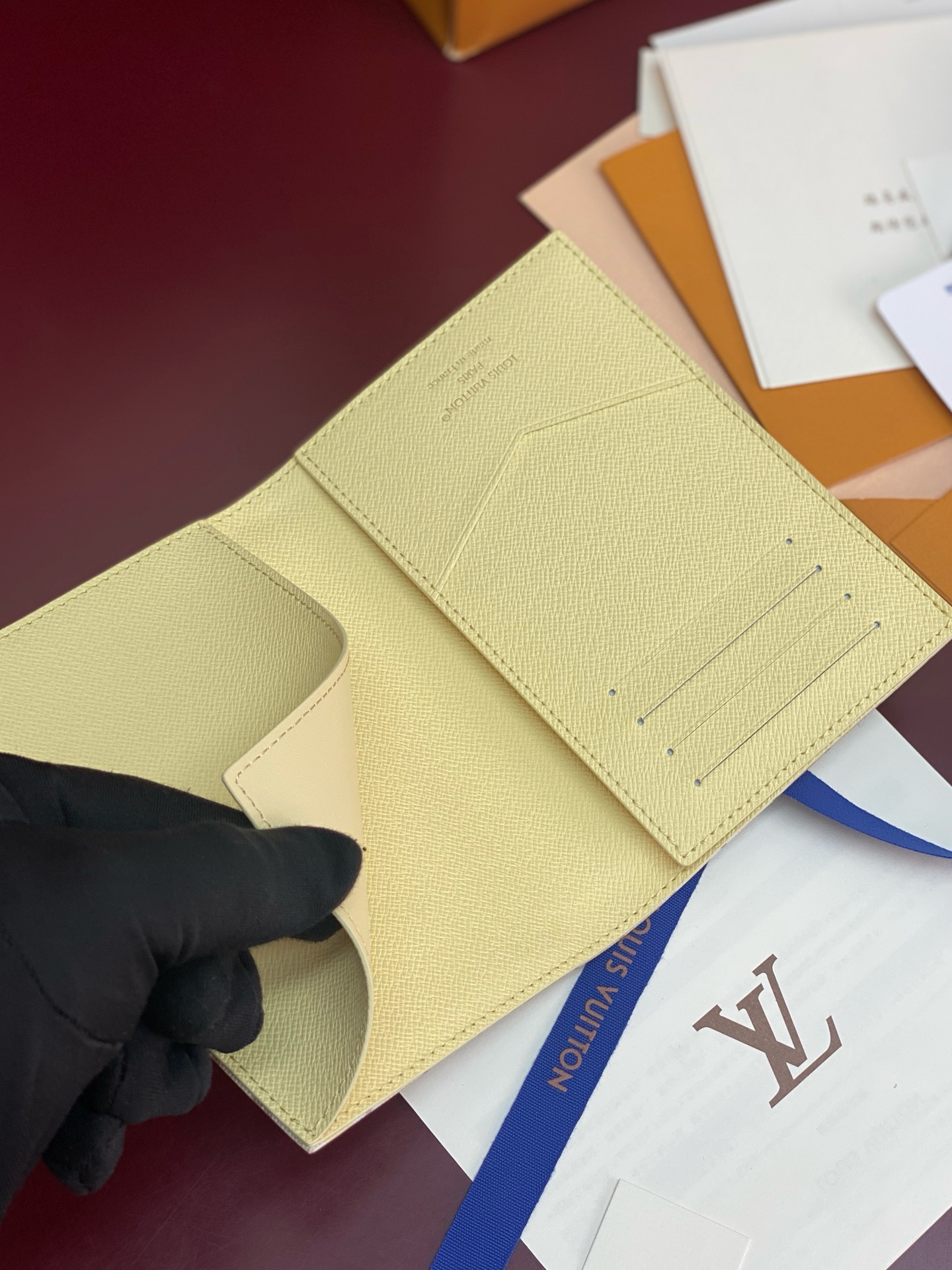 Louis Vuitton Passport Cover M29034 Banana