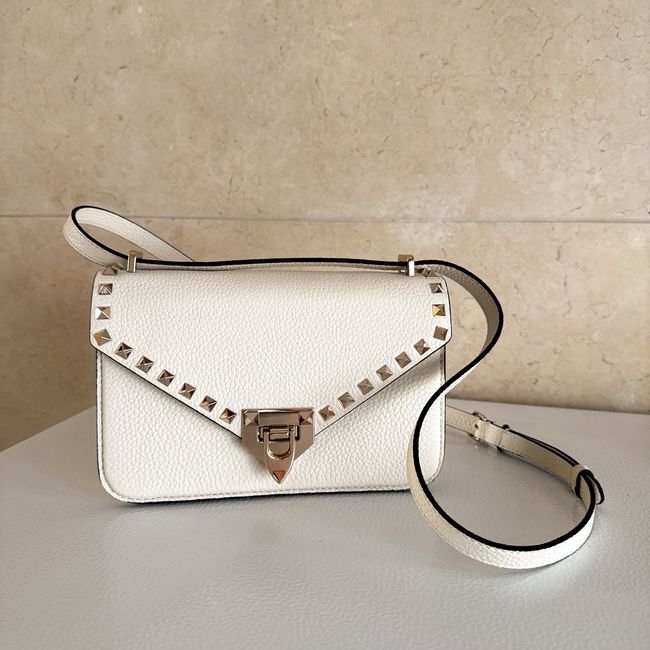 VALENTINO ROCKSTUD Small grained calfskin Shoulder Bag B0T76 Cream VALENTINO ROCKSTUD Small grained calfskin Shoulder Bag B0T76 Cream