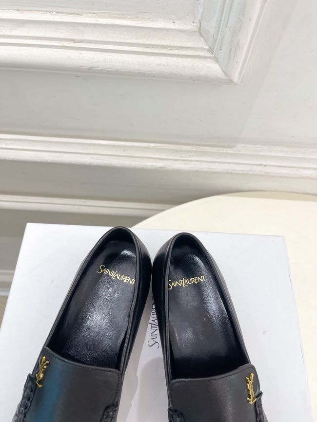 Yves saint Laurent LE LOAFER supple in shiny leather 818908-1