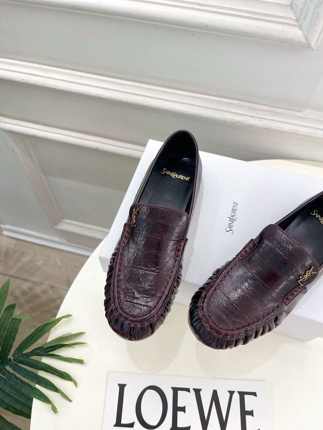 Yves saint Laurent LE LOAFER supple in shiny leather 818908-7