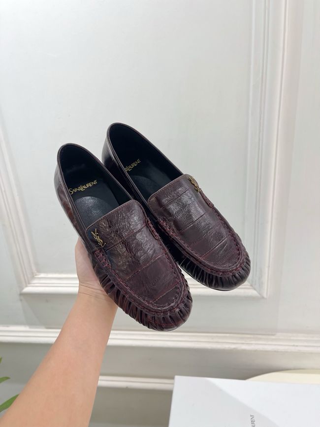 Yves saint Laurent LE LOAFER supple in shiny leather 818908-7