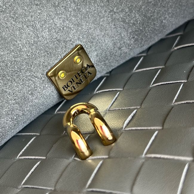 Bottega Large Andiamo 12272 gray