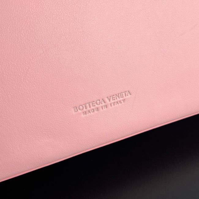 Bottega Veneta Andiamo Pepites Leather Large Bag 12272 pink Bottega Veneta Andiamo Pepites Leather Large Bag 12272 pink
