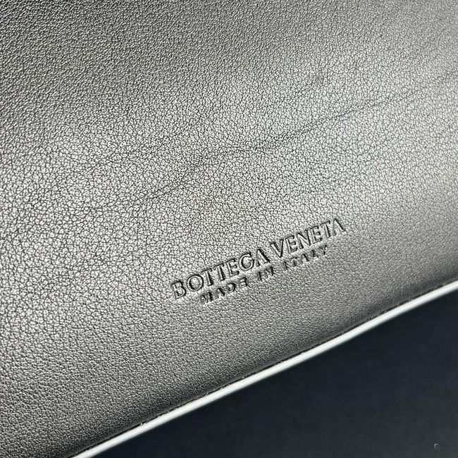 Bottega Veneta Small Andiamo 11590 black
