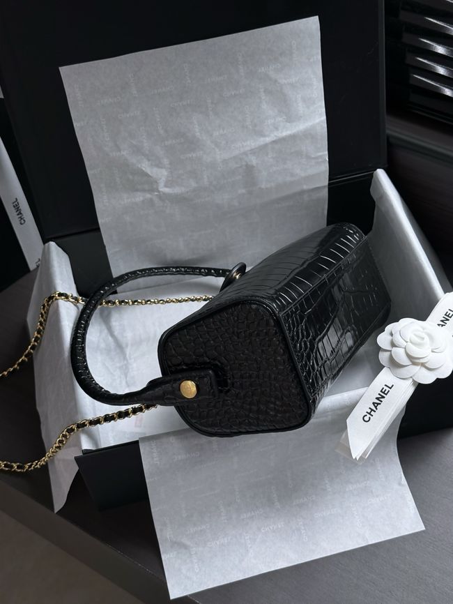 Chanel Clutch with chain Crocodile Embossed AP5294 black