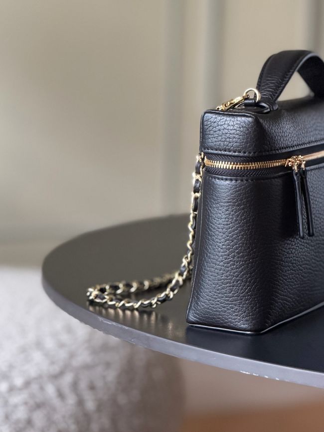 Chanel Large Vanity with chain AP5347 black