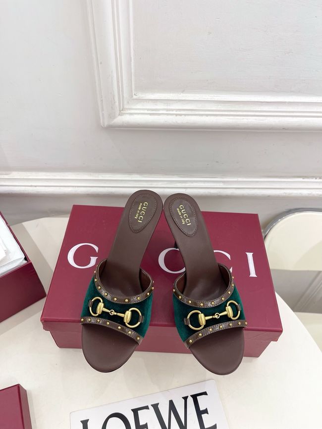 Gucci Womens slide sandal with Horsebit 853671-5