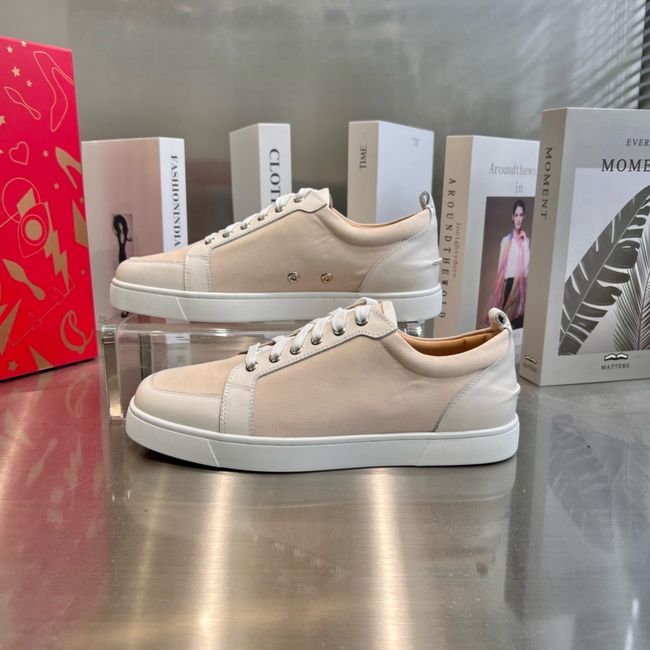 Christian Louboutin flat shoes 64129-22