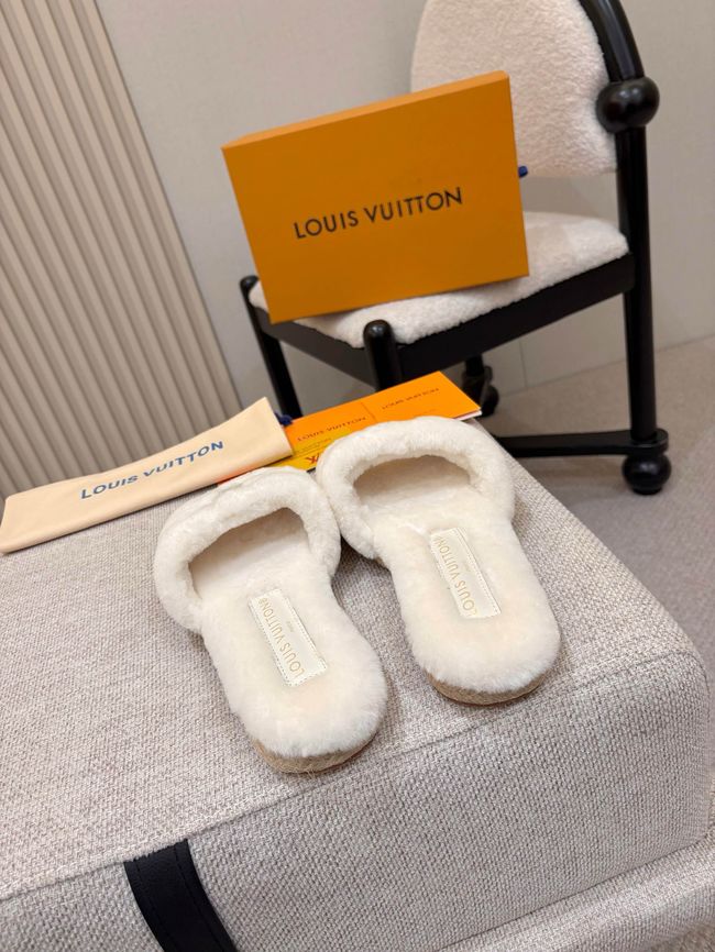 Louis Vuitton Mare Flat Mule 64139-3
