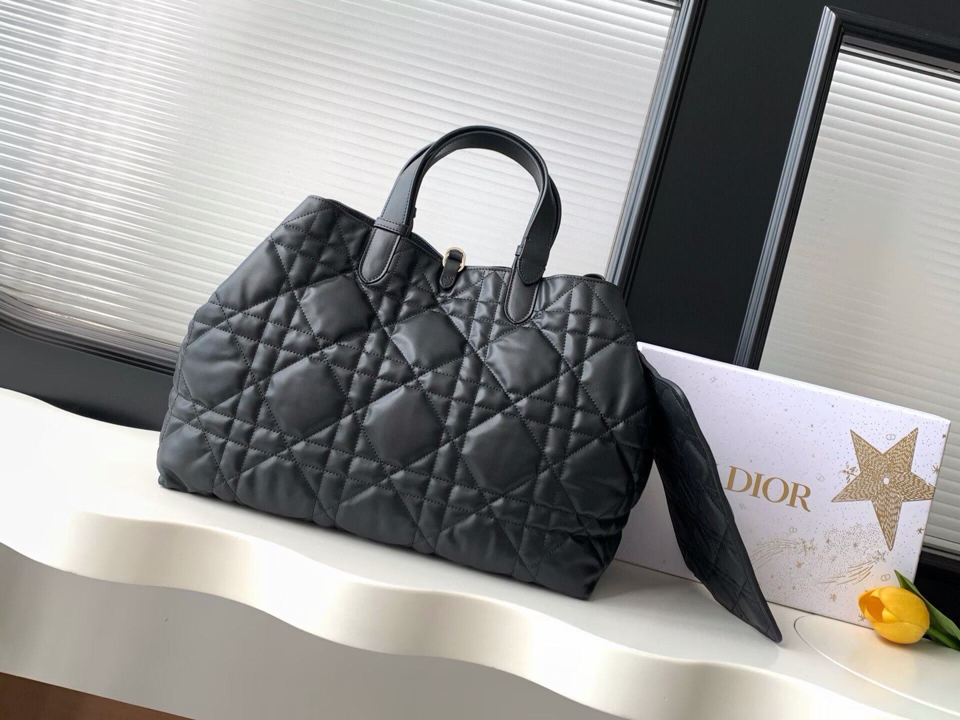 LARGE DIOR TOUJOURS BAG Latte Macrocannage Calfskin M6233 Black
